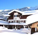 Haus Berg & Tal Апартаменты *
